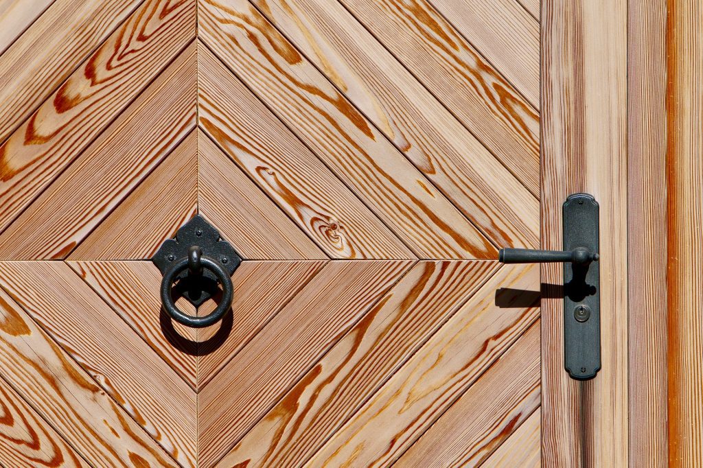 Porte d'entrée en bois stratifié