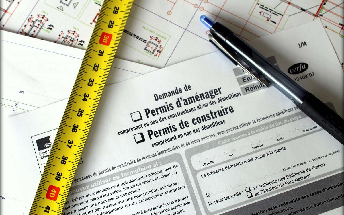 Un Permis De Construire Ou Une Simple Déclaration De Travaux